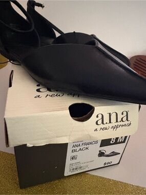a.n.a Black Pointed T-Strap Flats